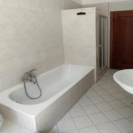 Cleo Azalea * Ancona